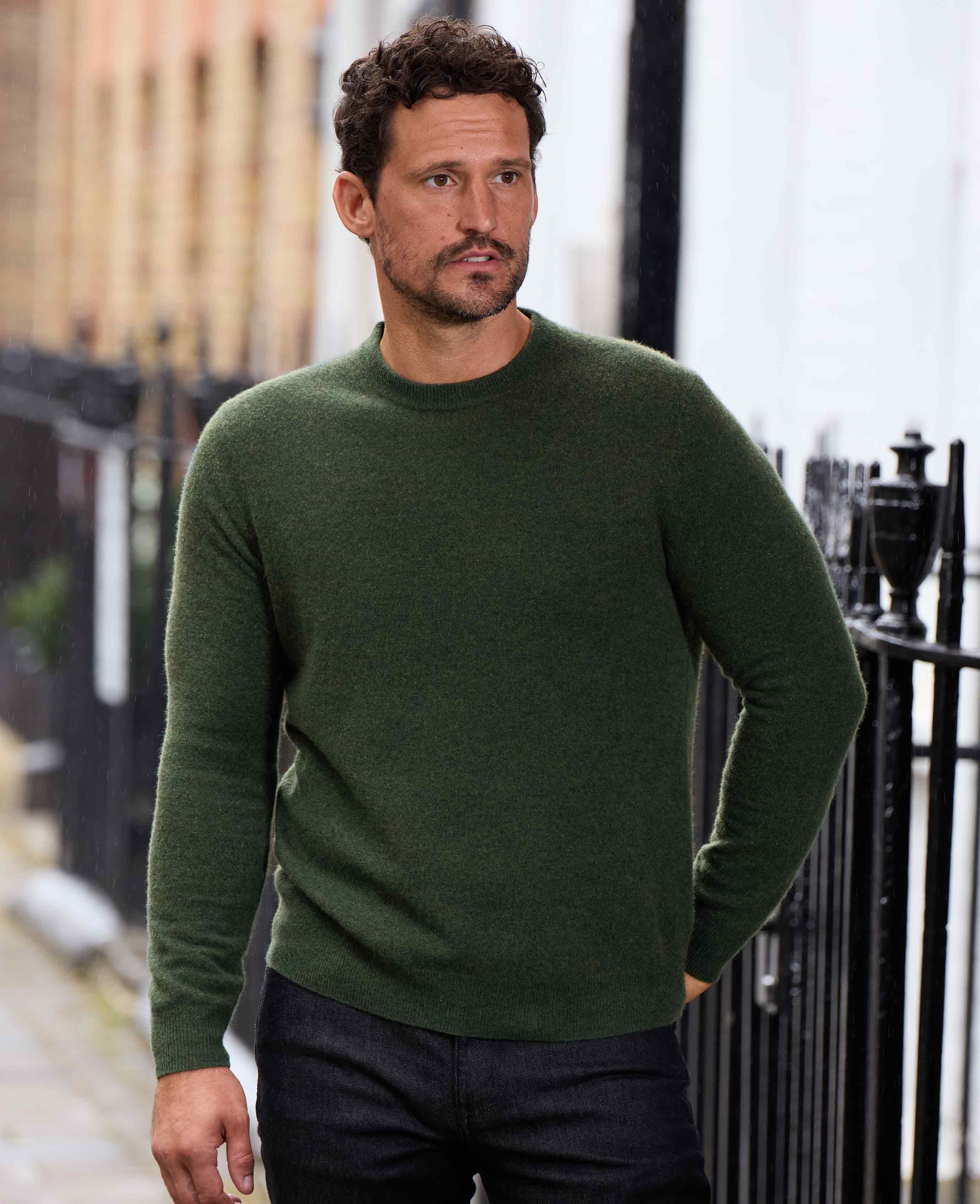 Green Merino Wool Cashmere Crew Neck Jumper - Image 6