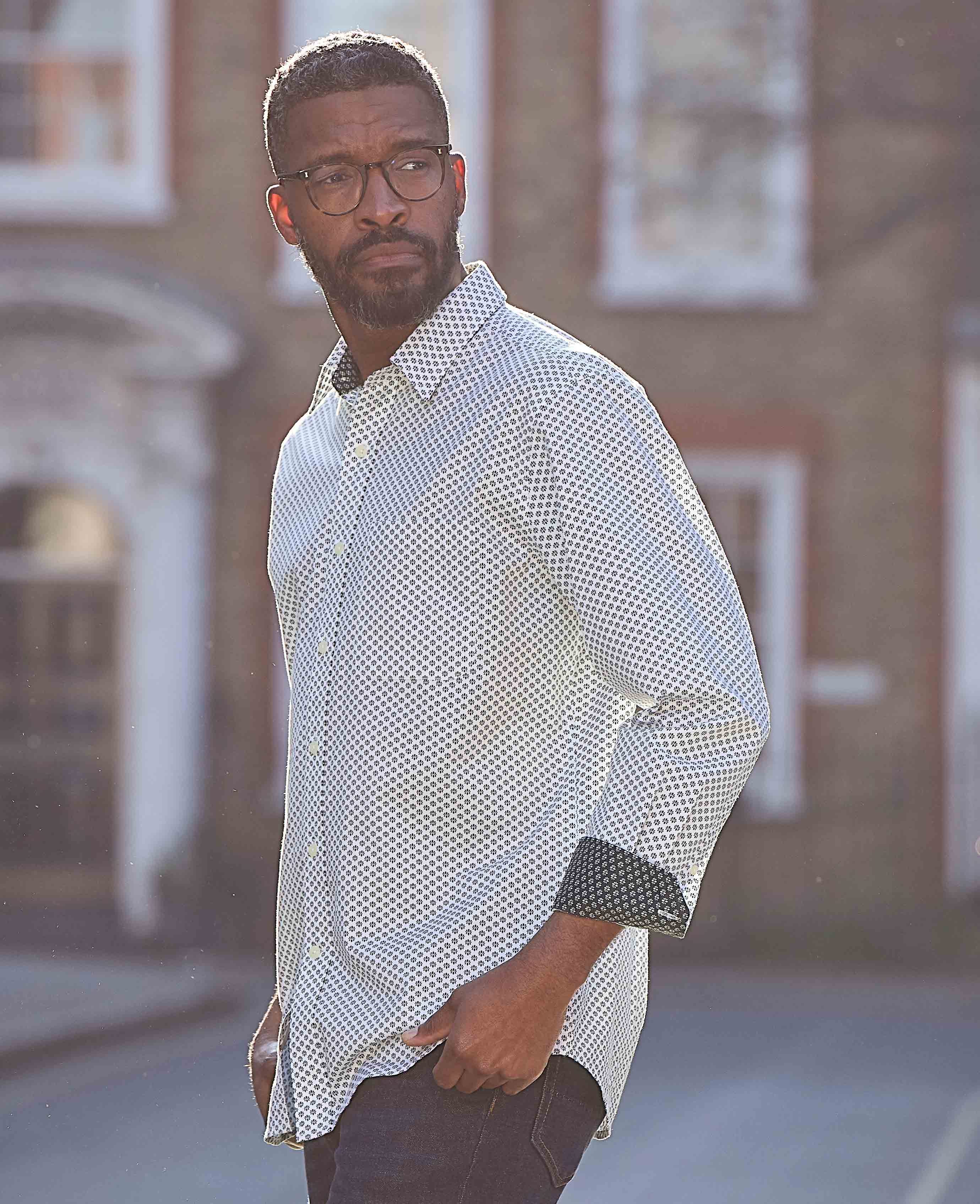 White Cotton Classic Fit Printed Casual Shirt - Image 3